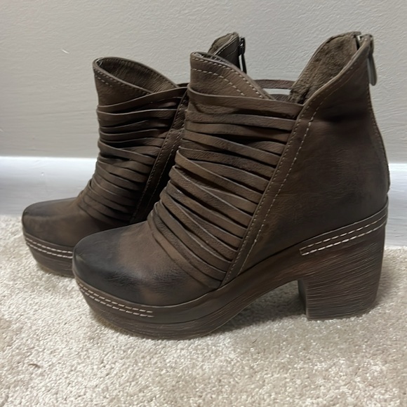 Antelope platform heeled booties 7 - Picture 4 of 8